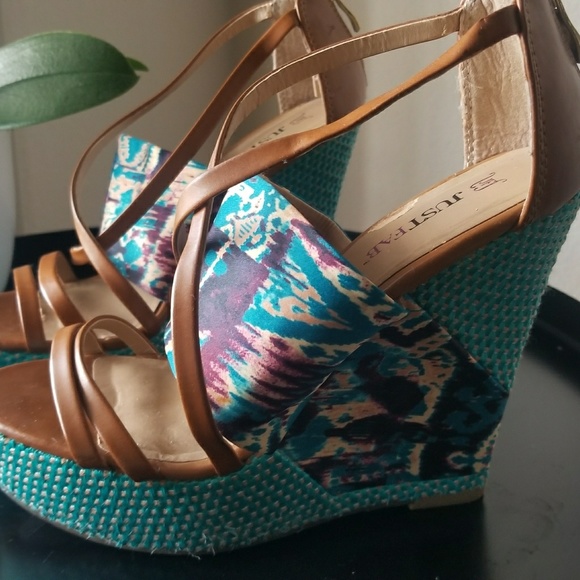 JustFab Turquoise Topanga - Picture 3 of 6